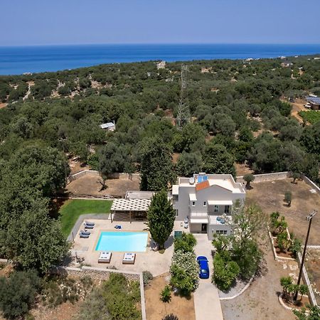 Villa Ellie - Heated Pool, Playground, Garden & Bbq! Vederoi エクステリア 写真