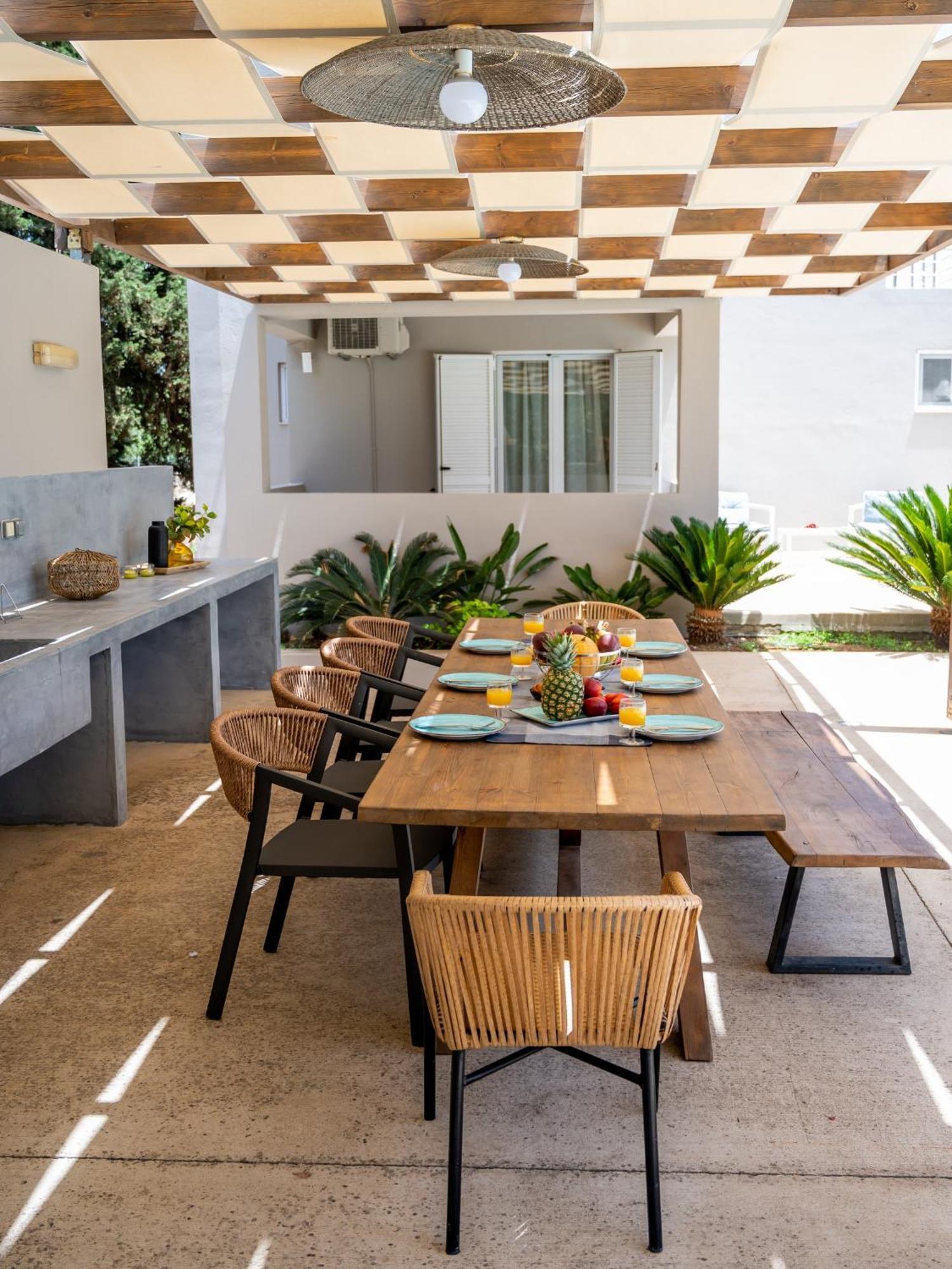 Villa Ellie - Heated Pool, Playground, Garden & Bbq! Vederoi エクステリア 写真