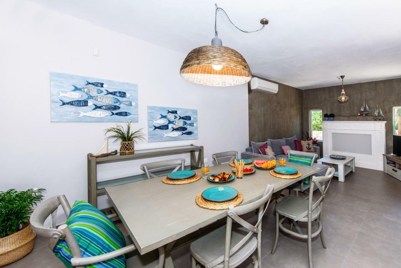 Villa Ellie - Heated Pool, Playground, Garden & Bbq! Vederoi エクステリア 写真