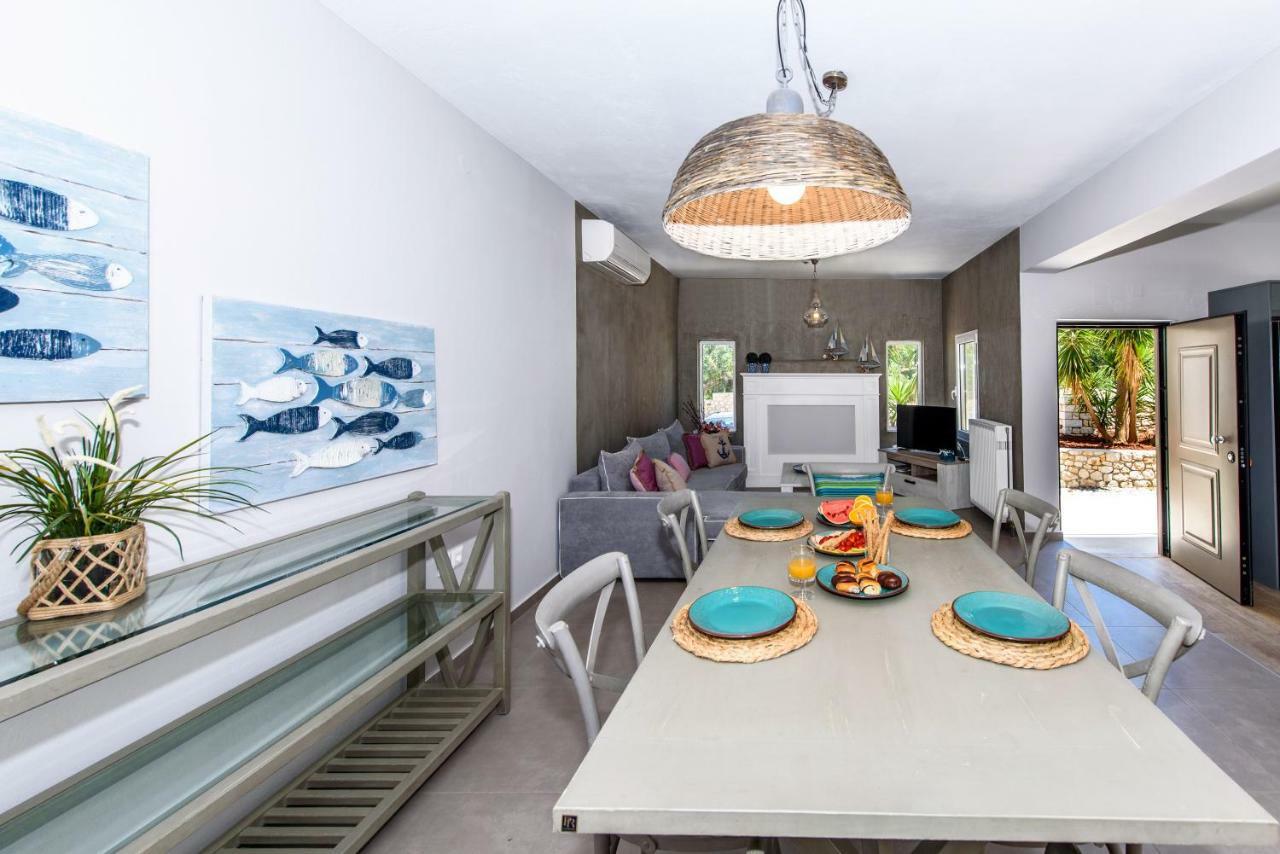 Villa Ellie - Heated Pool, Playground, Garden & Bbq! Vederoi エクステリア 写真